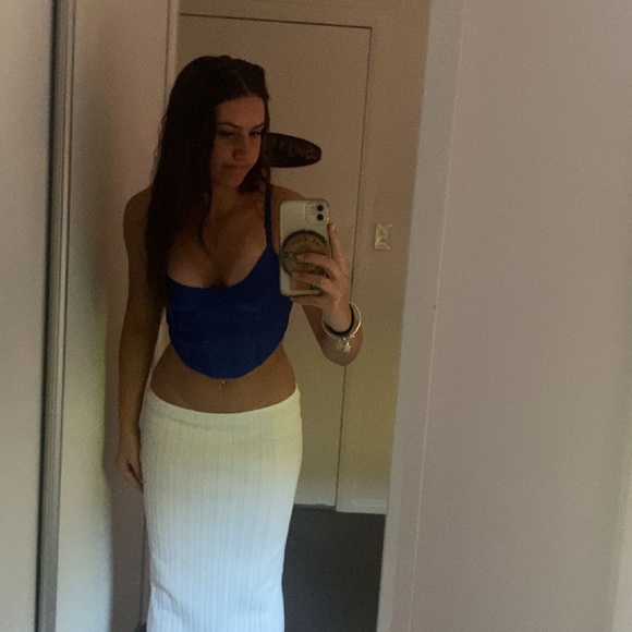 mia_h444